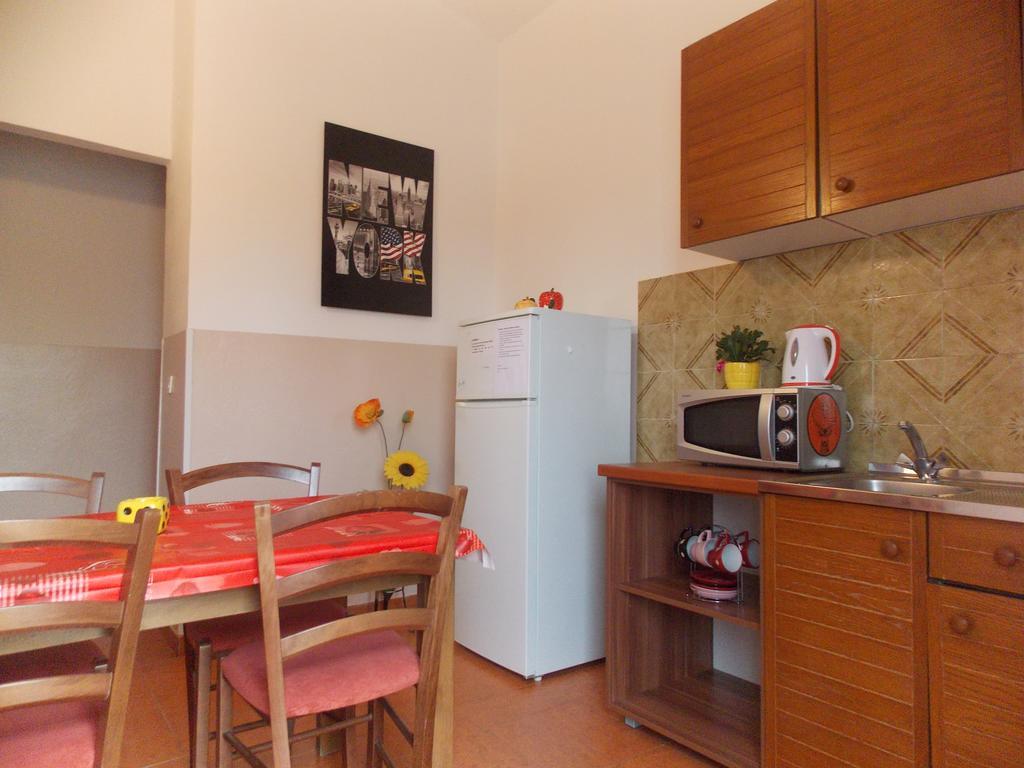 Apartmani Adriatic Ana Novalja Exterior photo